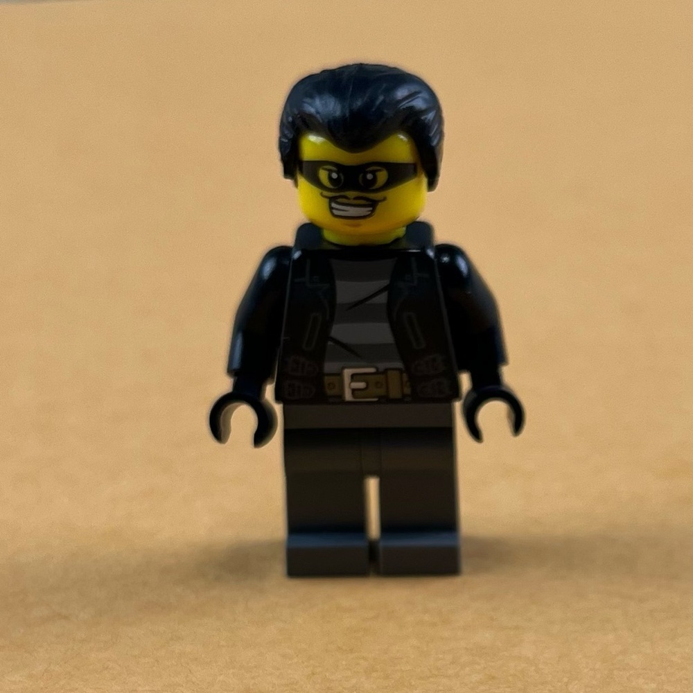 LEGO Cty 0475 City Bandit Mask City Town Police Minifigure 2”